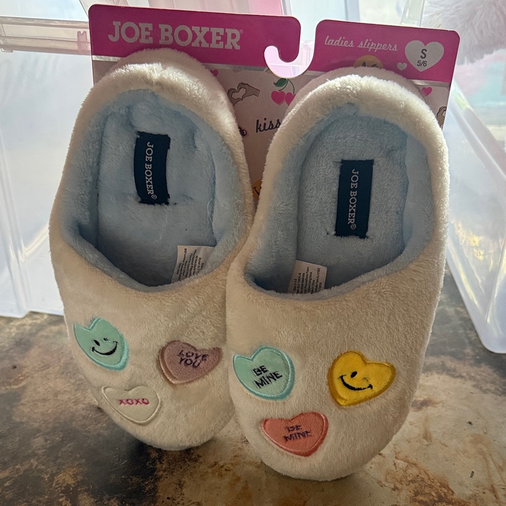 Joe Boxer Cream Plush Women’s Slippers with Pastel Conversation Heart Patches